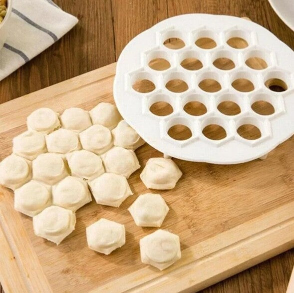 19 Holes Kitchen Dumpling mould Maker