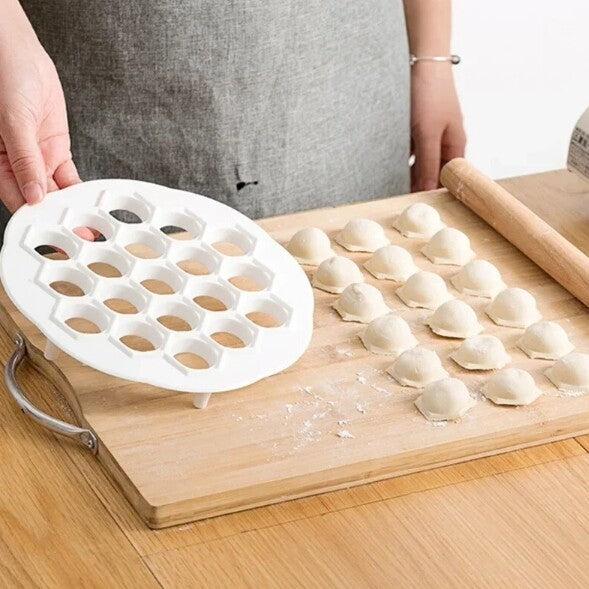 19 Holes Kitchen Dumpling mould Maker